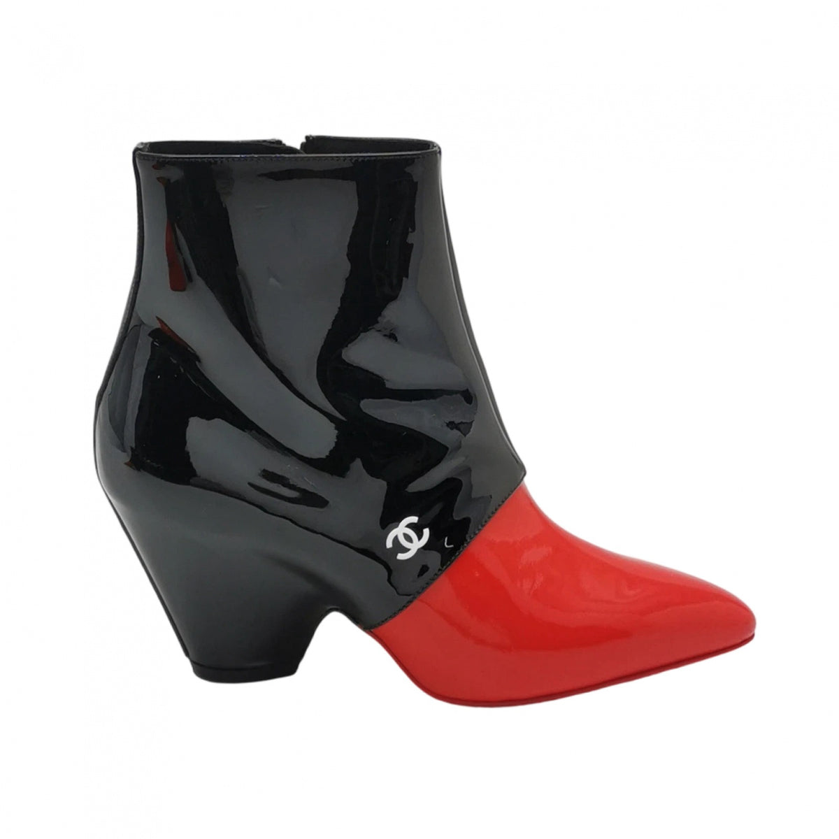 Chanel Interlocking CC Logo Patent Leather Boots-35