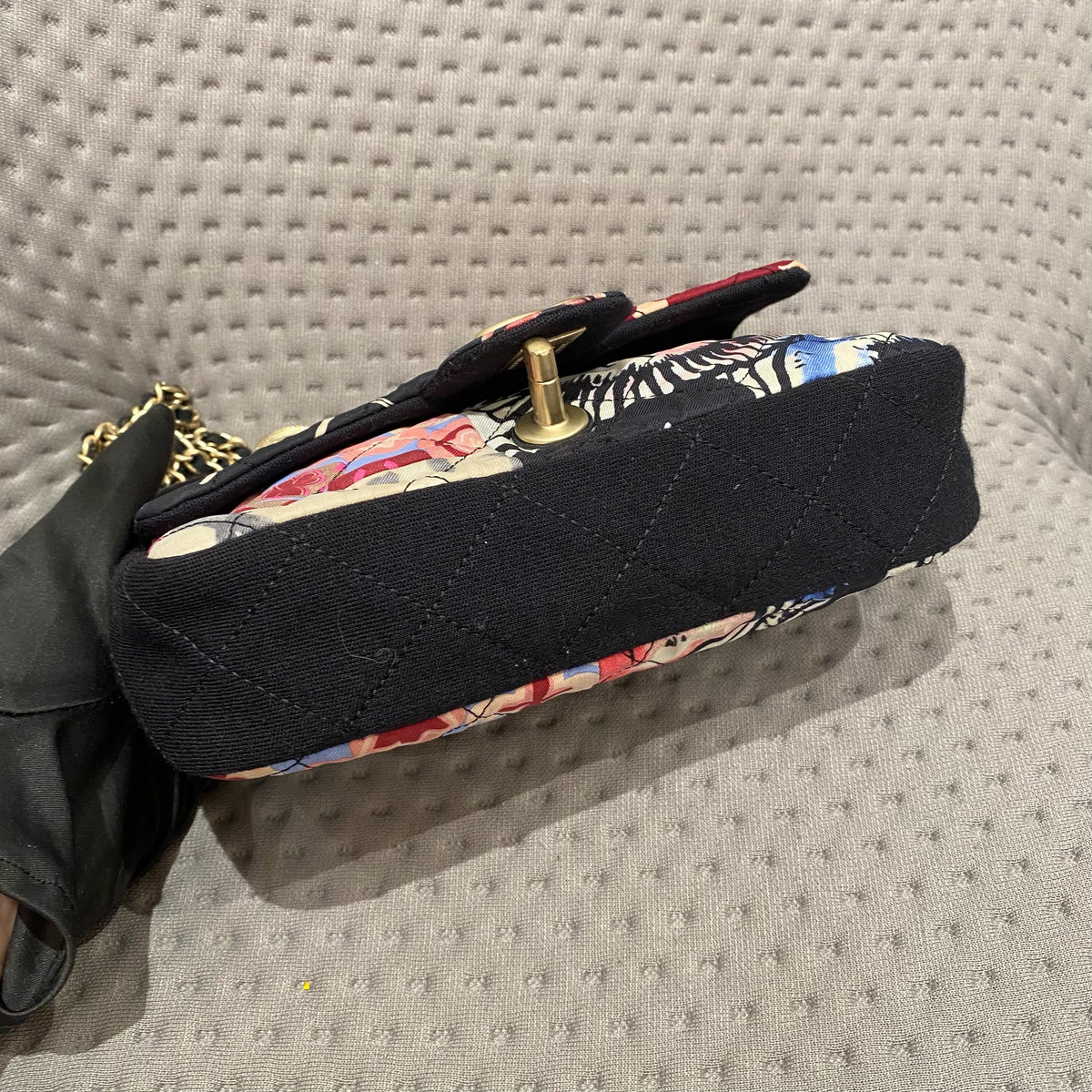 Chanel Timeless/Classique Cloth Crossbody Bag