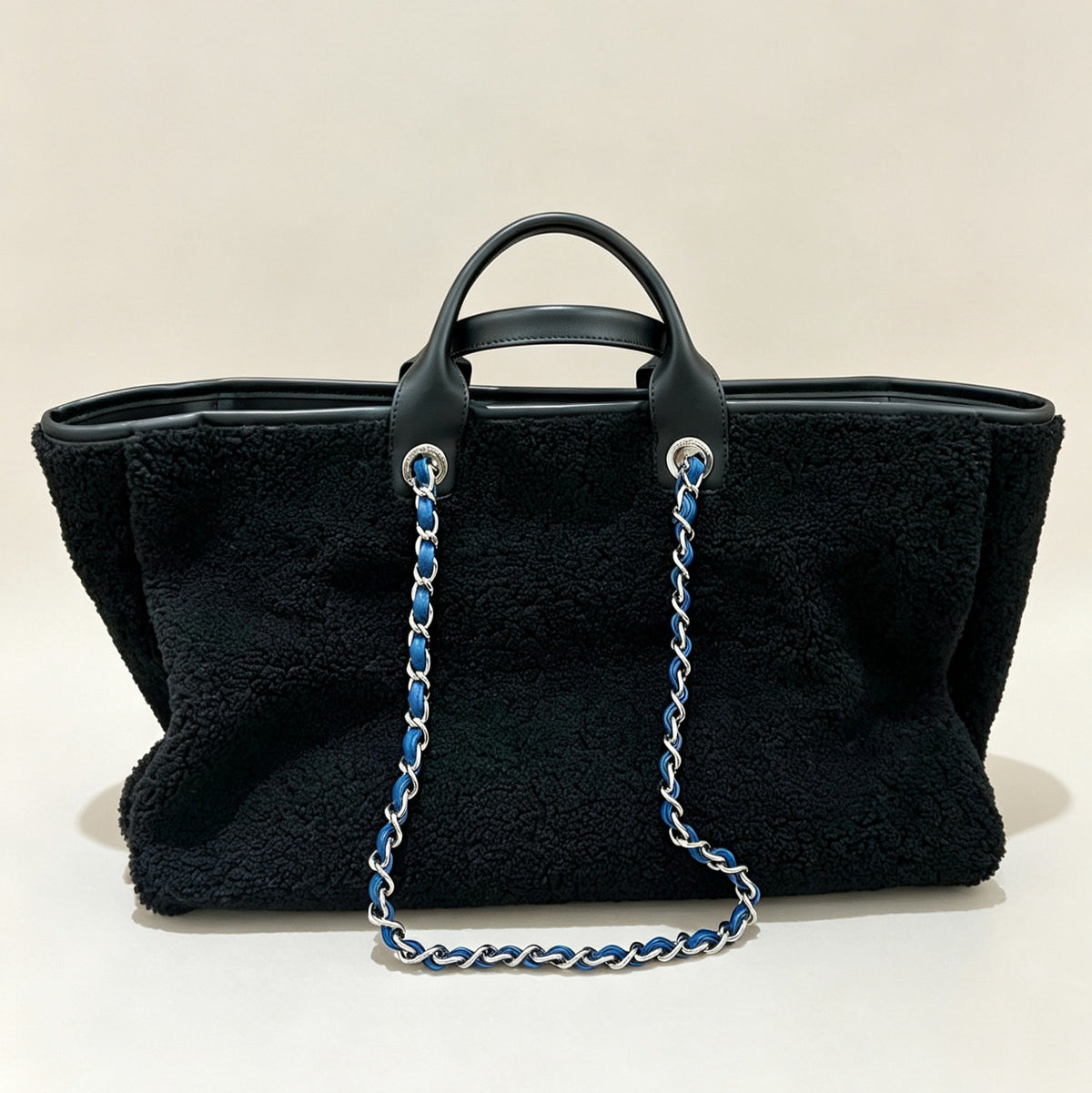 Chanel 2018 Large Shearling Deauville Tote