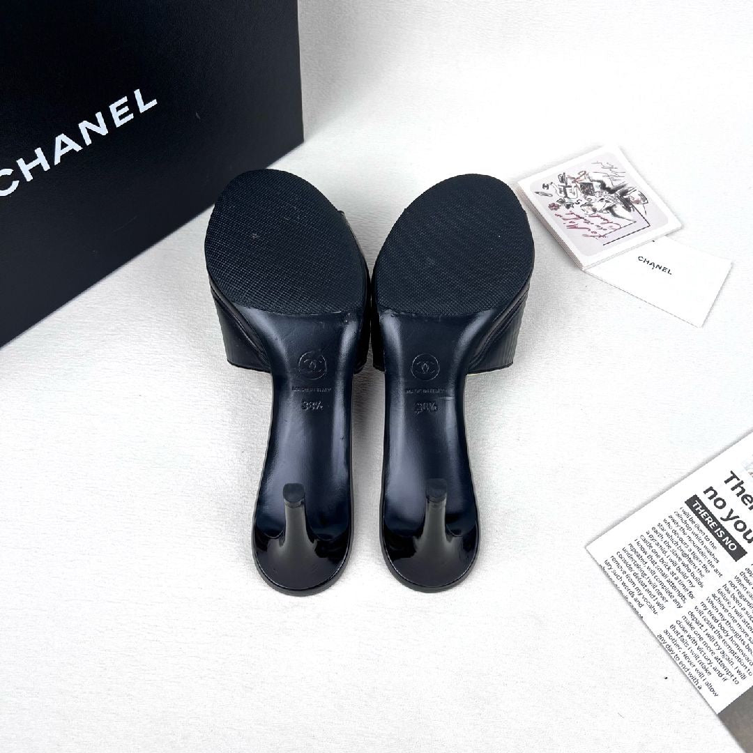 Chanel Brown Leather Pearl Heel Mules -38.5
