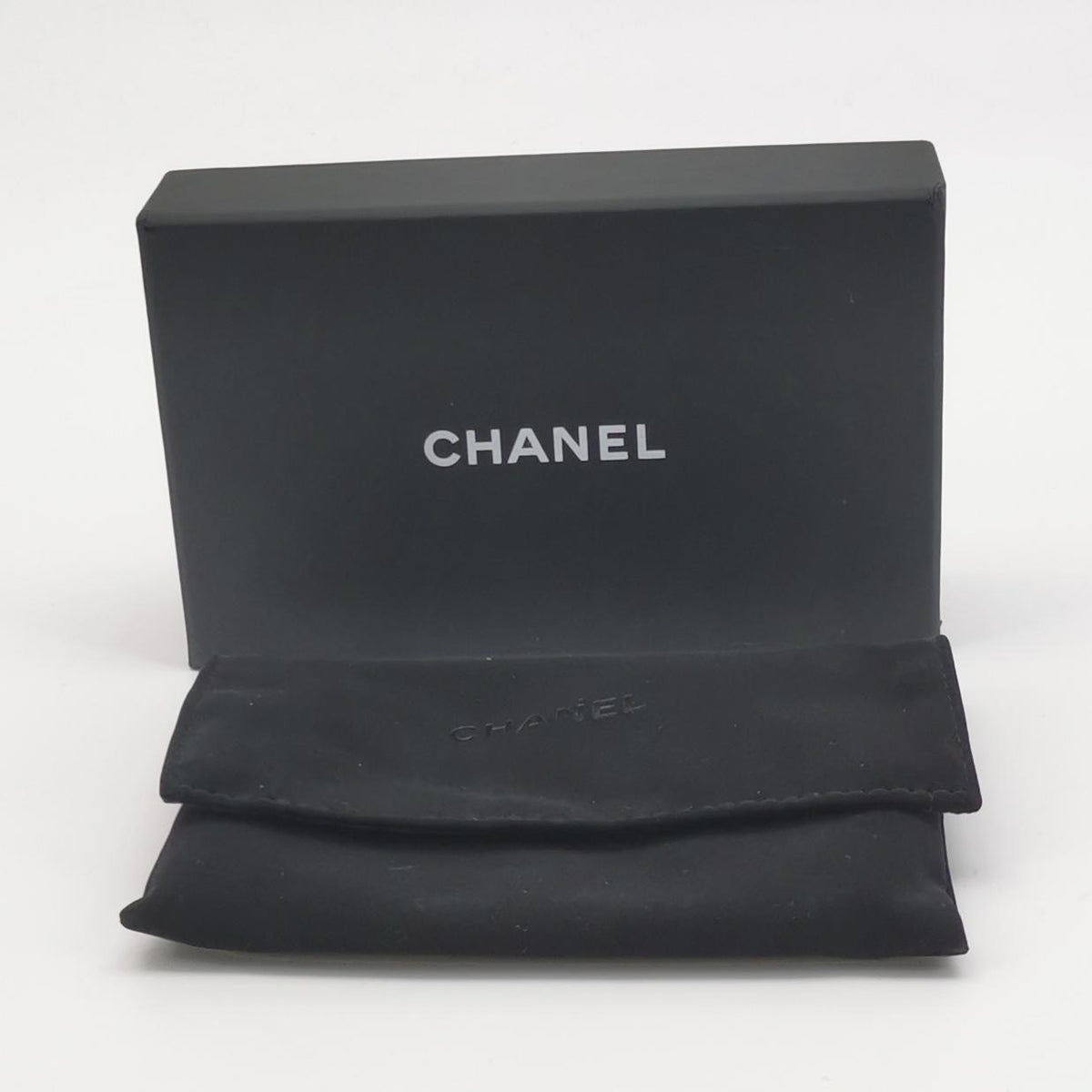 Chanel Filigree Flap Card Holder