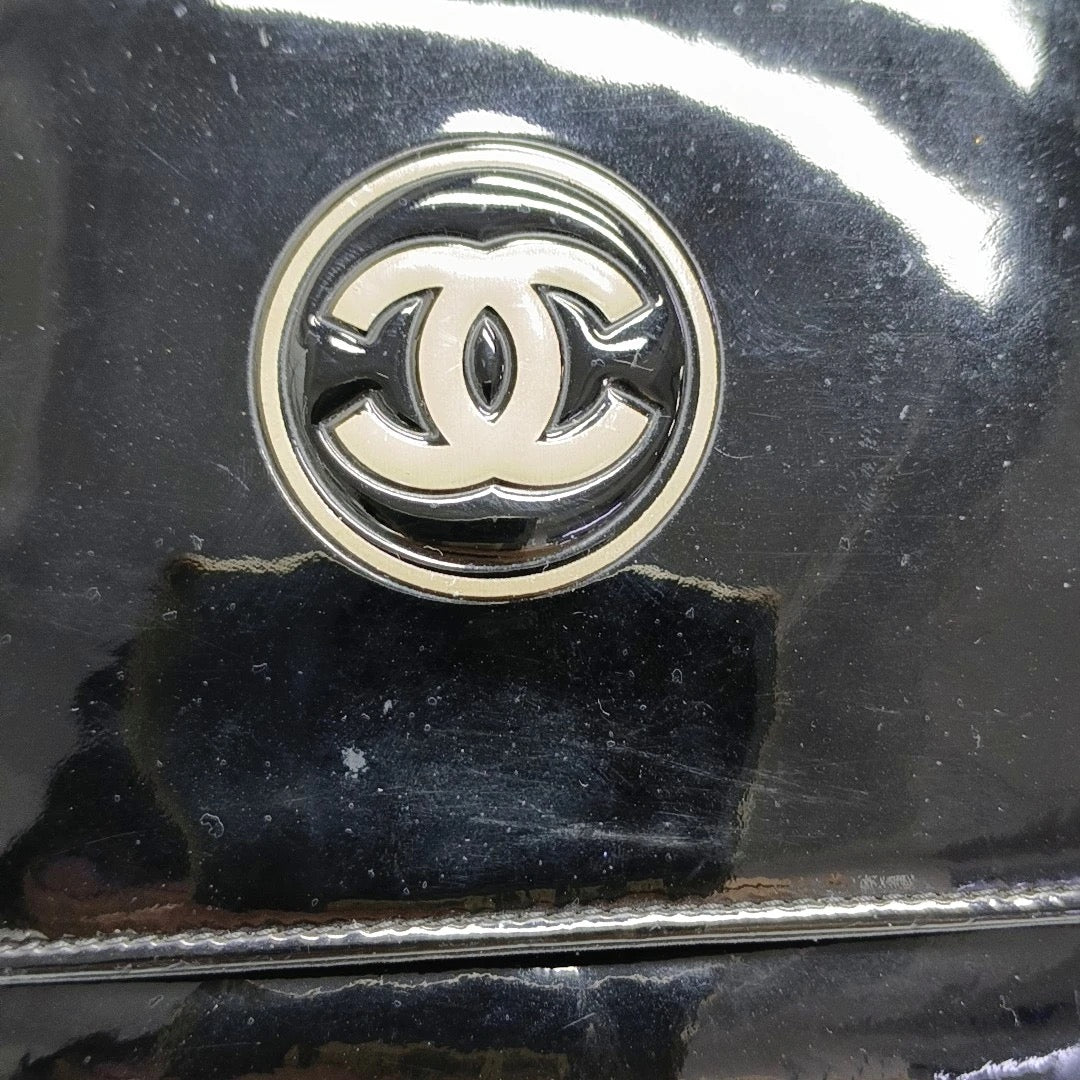 Chanel Patent Leather CC Patent Wallet On Chain