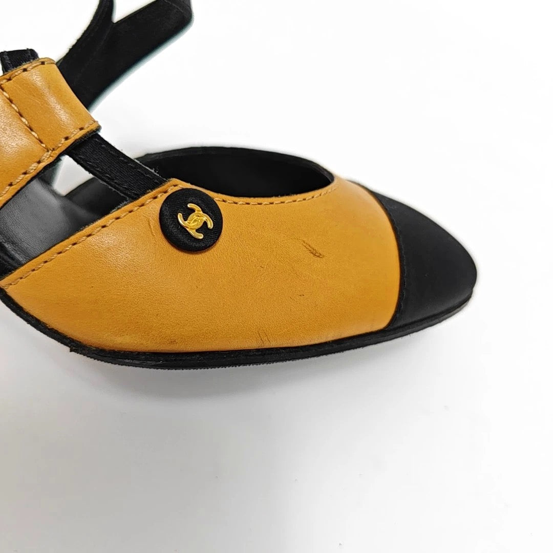 Chanel 90's two tone strap Pumps-37