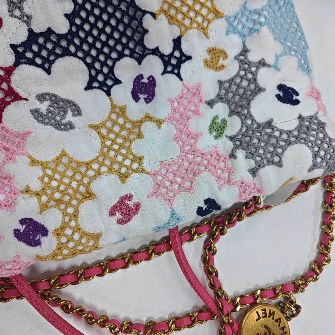 Chanel 22 handbag