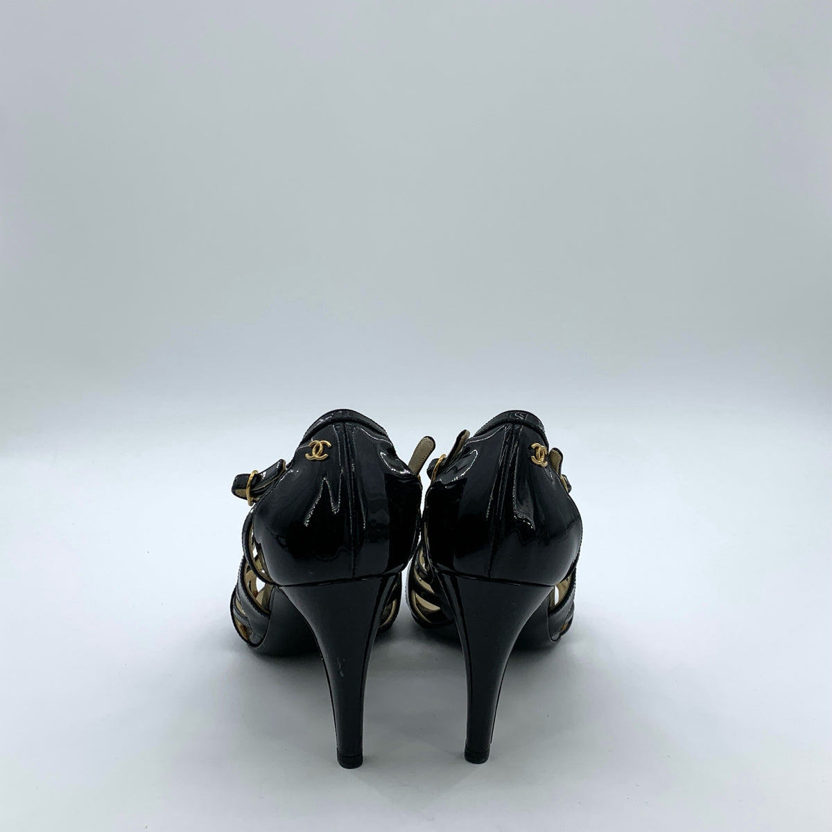 Chanel Patent leather heels-37