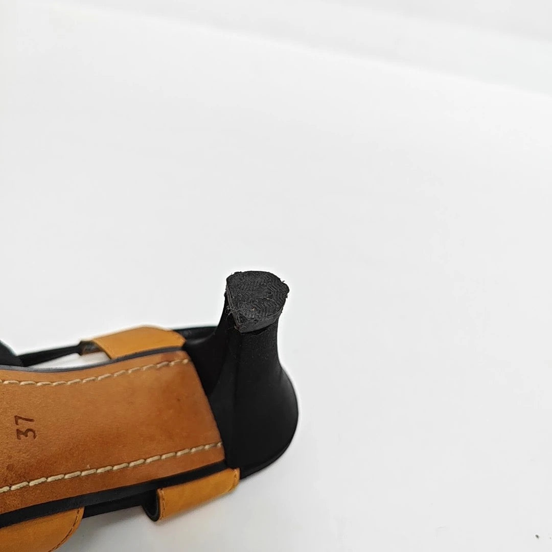 Chanel 90's two tone strap Pumps-37